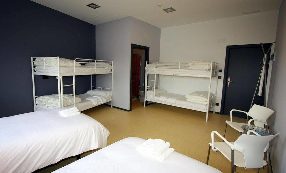 Kaps Hostel Vigo Exterior photo